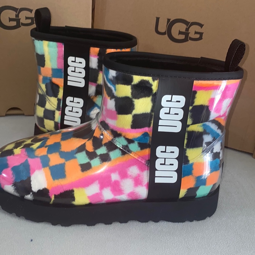 UGG CLASSIC CLEAR MINI